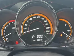 2022 Toyota Yaris L Zhixuan X 1.5L CVT Luxury Plus, белый — фото 8