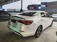 2021 Nissan Sylphy 1.6L XL CVT, белый — фото 9