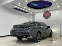 2023 Hyundai Elantra 1.5L CVT GLX Elite — фото 18