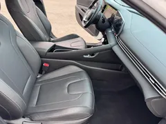 2022 Hyundai Elantra 1.5L CVT LUX Premium, белый — фото 10
