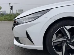 2022 Hyundai Elantra 1.5L CVT LUX Premium, белый — фото 15