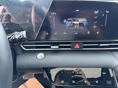 2022 Hyundai Elantra 1.5L CVT LUX Premium, белый — фото 17