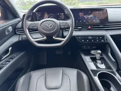 2022 Hyundai Elantra 1.5L CVT LUX Premium, белый — фото 20