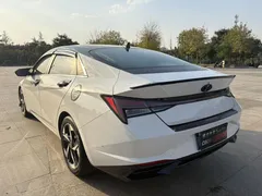 2022 Hyundai Elantra 1.5L CVT LUX Premium, белый — фото 6