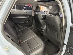 2023 Geely Emgrand 4th Gen 1.5L CVT Premium Champion — фото 17