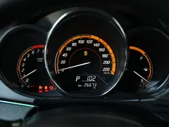 2022 Toyota Yaris L Zhixuan 1.5L CVT Leading Plus, белый — фото 9
