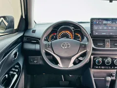 2022 Toyota Yaris L Zhixuan X 1.5L CVT Luxury Plus, белый — фото 17
