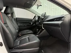 2022 Toyota Yaris L Zhixuan X 1.5L CVT Luxury Plus, белый — фото 8