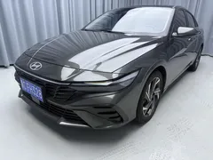 2023 Hyundai Elantra 1.5L CVT LUX Premium — фото 1