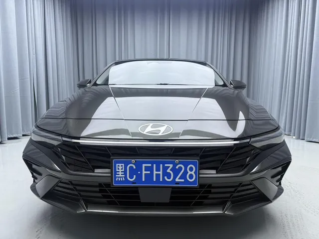 2023 Hyundai Elantra 1.5L CVT LUX Premium