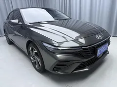 2023 Hyundai Elantra 1.5L CVT LUX Premium — фото 3