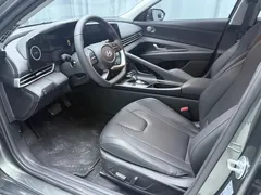 2023 Hyundai Elantra 1.5L CVT LUX Premium — фото 7