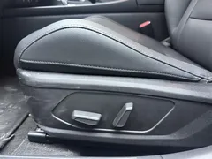 2023 Hyundai Elantra 1.5L CVT LUX Premium — фото 11