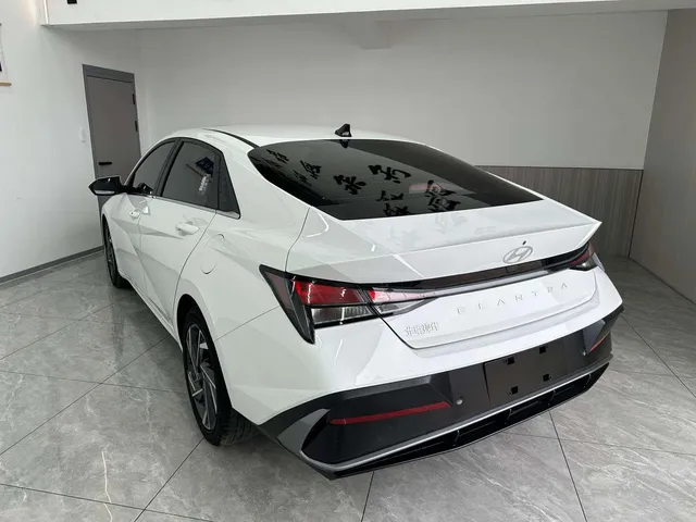 2023 Hyundai Elantra 1.5L CVT GLX Elite