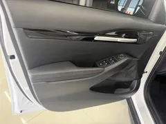 2023 Kia Seltos 1.5L IVT Luxury, белый — фото 8