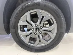 2023 Kia Seltos 1.5L IVT Luxury, белый — фото 20