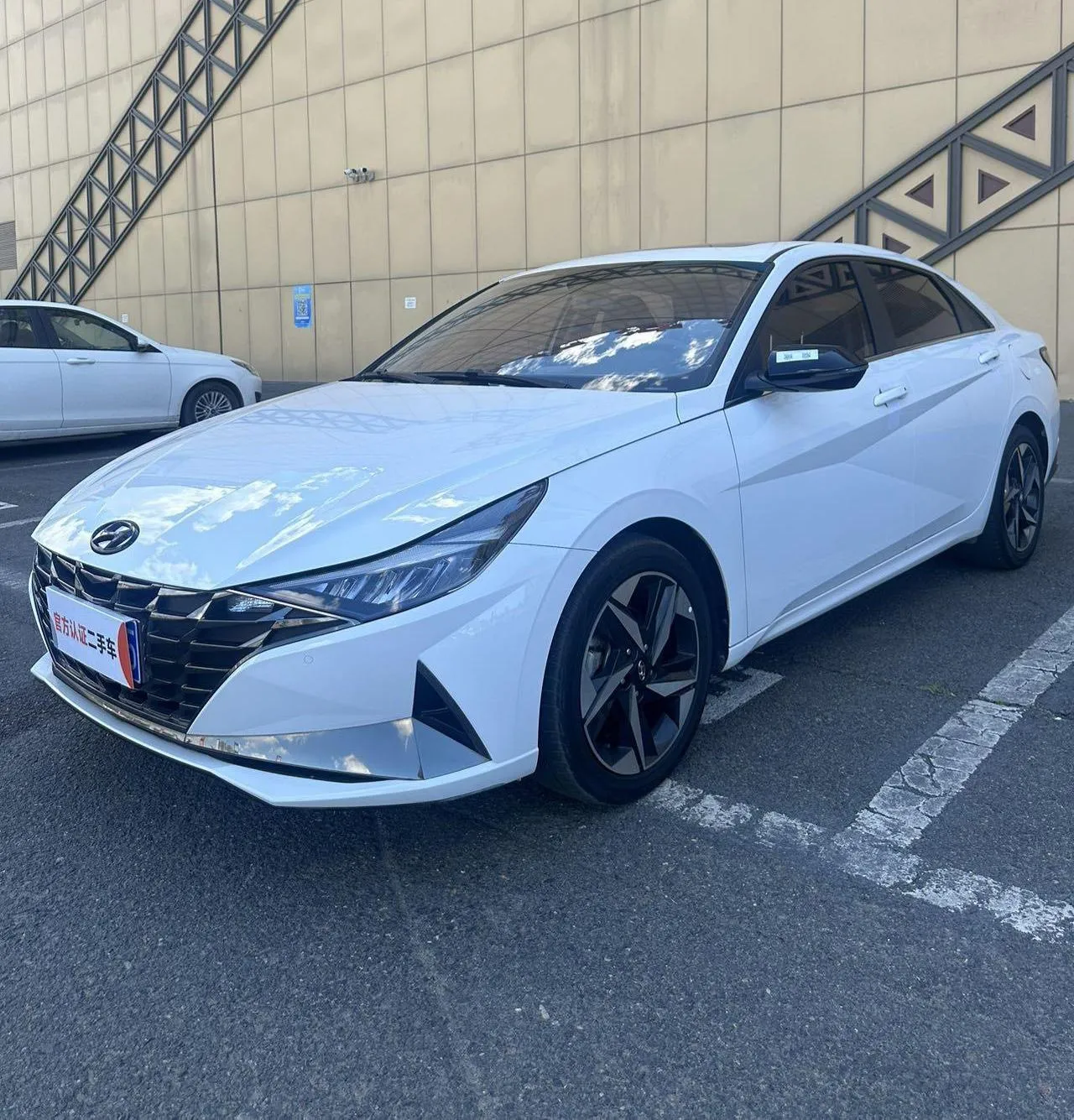 2022 Hyundai Elantra 1.5L CVT LUX Premium