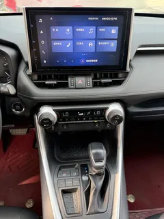 2021 Toyota RAV4 2.0L CVT 2WD Urban, белый — фото 13