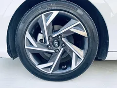 2023 Hyundai Elantra 1.5L CVT GLX Elite, белый — фото 7