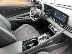 2023 Hyundai Elantra 1.5L CVT GLX Elite, белый — фото 7
