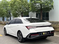 2023 Hyundai Elantra 1.5L CVT GLX Elite, белый — фото 12