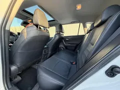 2022 Toyota Wildlander 2.0L 4WD Luxury Plus, белый — фото 5