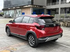 2022 Toyota Yaris L Zhixuan X 1.5L CVT Luxury Plus, красный — фото 7