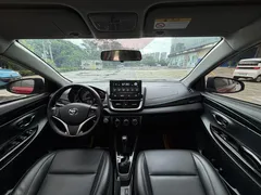 2022 Toyota Yaris L Zhixuan X 1.5L CVT Luxury Plus, красный — фото 9