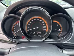 2022 Toyota Yaris L Zhixuan X 1.5L CVT Luxury Plus, красный — фото 10