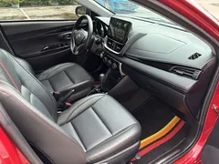 2022 Toyota Yaris L Zhixuan X 1.5L CVT Luxury Plus, красный — фото 18