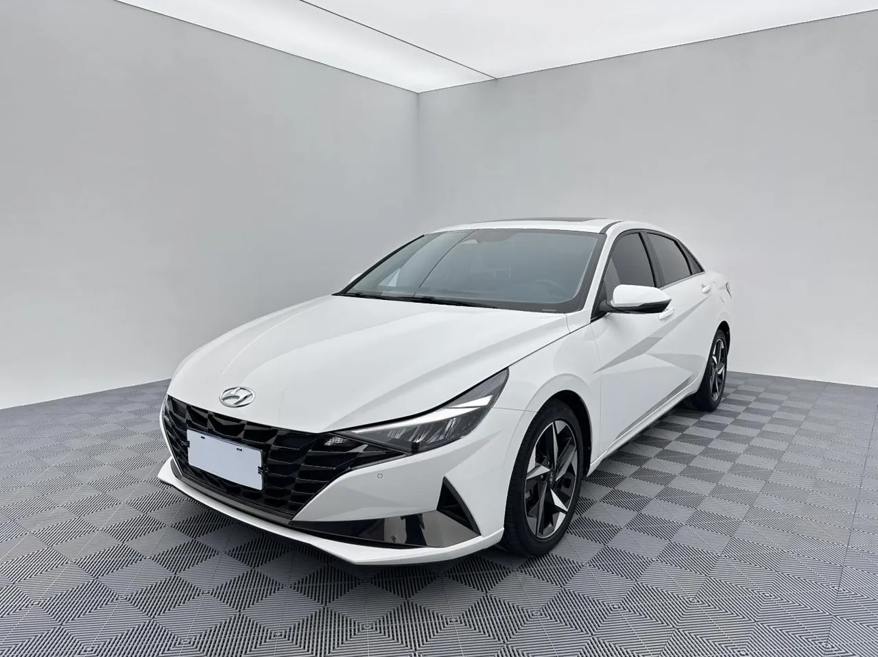 2022 Hyundai Elantra 1.5L CVT LUX Premium