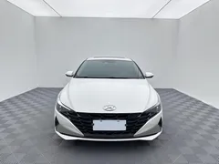 2022 Hyundai Elantra 1.5L CVT LUX Premium, белый — фото 2