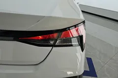 2023 Hyundai Elantra 1.5L CVT GLX Elite, белый — фото 8