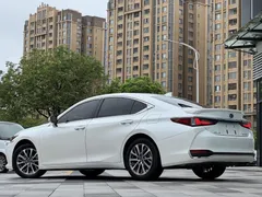 2022 Lexus ES 260 Excellence, белый — фото 4