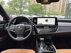 2022 Lexus ES 260 Excellence, белый — фото 10