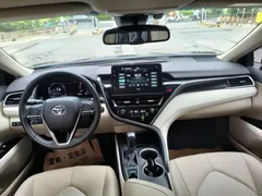 2021 Toyota Camry 2.5G Luxury, чёрный — фото 9