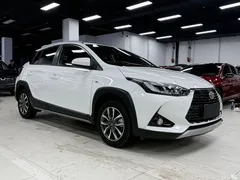 2022 Toyota Yaris L Zhixuan 1.5L CVT Luxury Plus, белый — фото 4