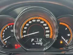 2022 Toyota Yaris L Zhixuan 1.5L CVT Luxury Plus, белый — фото 7
