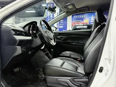 2022 Toyota Yaris L Zhixuan 1.5L CVT Luxury Plus, белый — фото 15