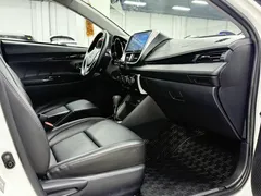 2022 Toyota Yaris L Zhixuan 1.5L CVT Luxury Plus, белый — фото 17