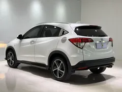 2022 Honda Vezel 1.5L CVT Pioneer, белый — фото 4