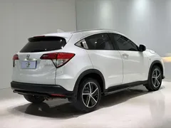 2022 Honda Vezel 1.5L CVT Pioneer, белый — фото 6