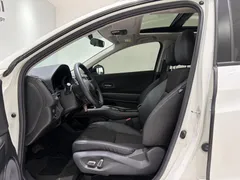 2022 Honda Vezel 1.5L CVT Pioneer, белый — фото 13