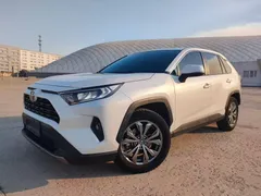 2023 Toyota RAV4 2.0L CVT 2WD Fashion, белый — фото 1