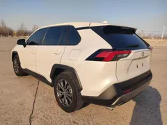 2023 Toyota RAV4 2.0L CVT 2WD Fashion, белый — фото 5
