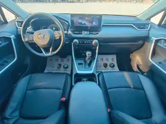 2023 Toyota RAV4 2.0L CVT 2WD Fashion, белый — фото 9