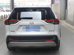 2023 Toyota RAV4 2.0L CVT 2WD 20th Anniversary Platinum, белый — фото 8