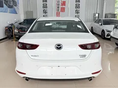 2022 Mazda Mazda3 2.0L AT, белый — фото 6
