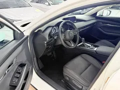 2022 Mazda Mazda3 2.0L AT, белый — фото 7