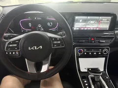 2023 Kia Seltos 1.5L IVT Luxury, белый — фото 5